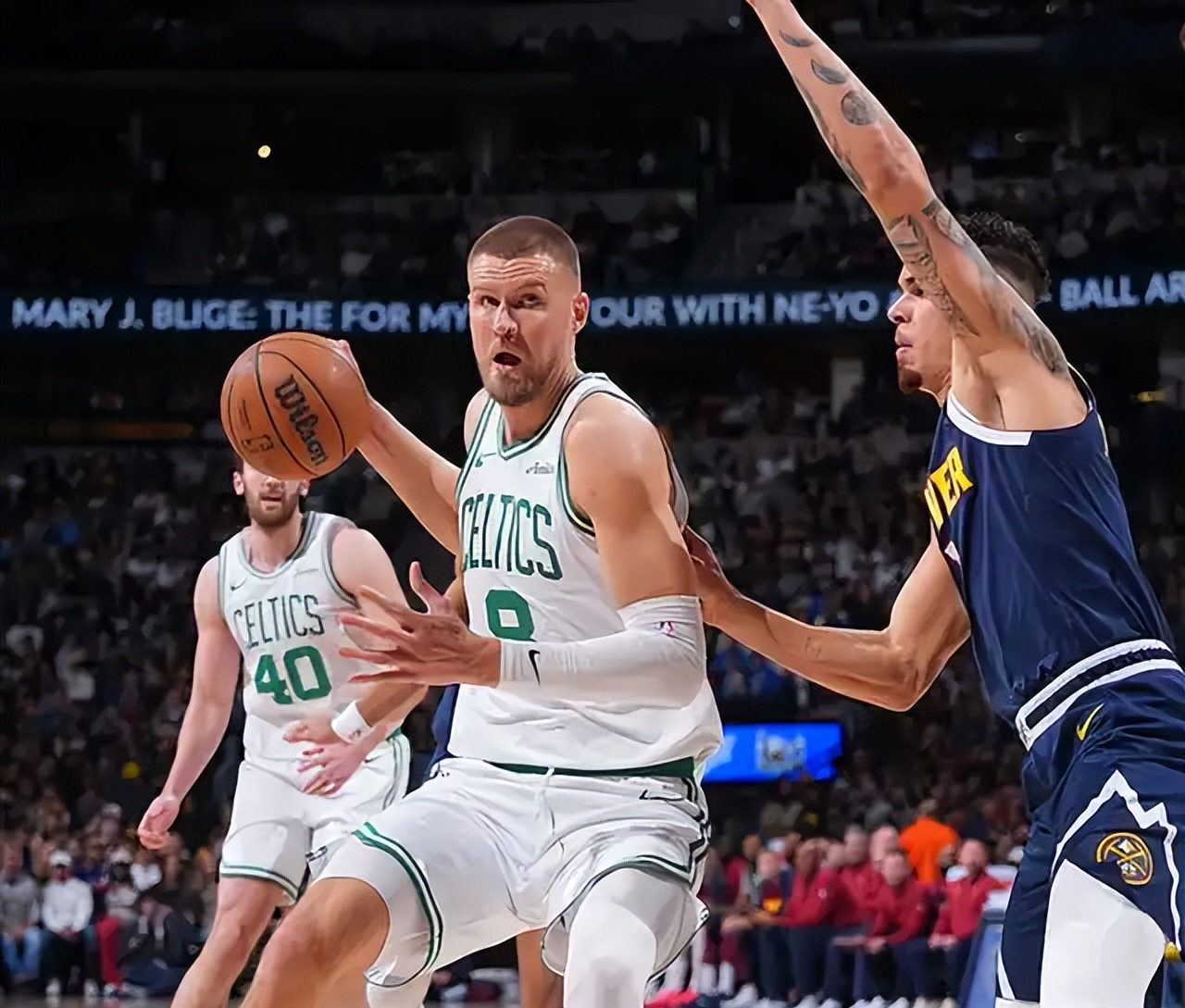 最新爱游戏手游凯尔特人球员公开质疑裁判判罚尺度，引争议，其中主要是一项目提高.