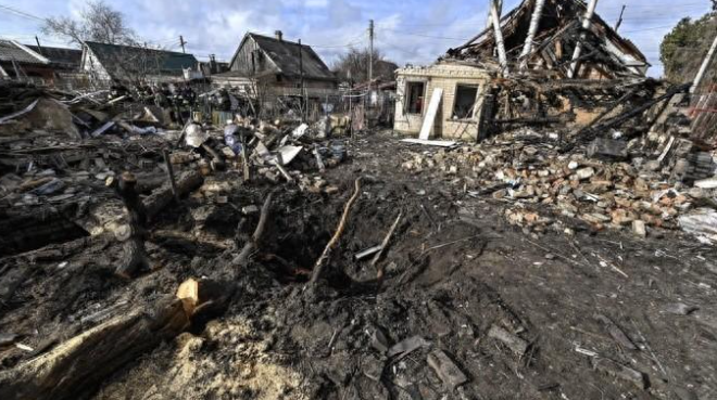 爱游戏2025必玩雄鹿队防守崩盘，惨遭对手狂轰猛炸，一切详细深圳资料这个没有.