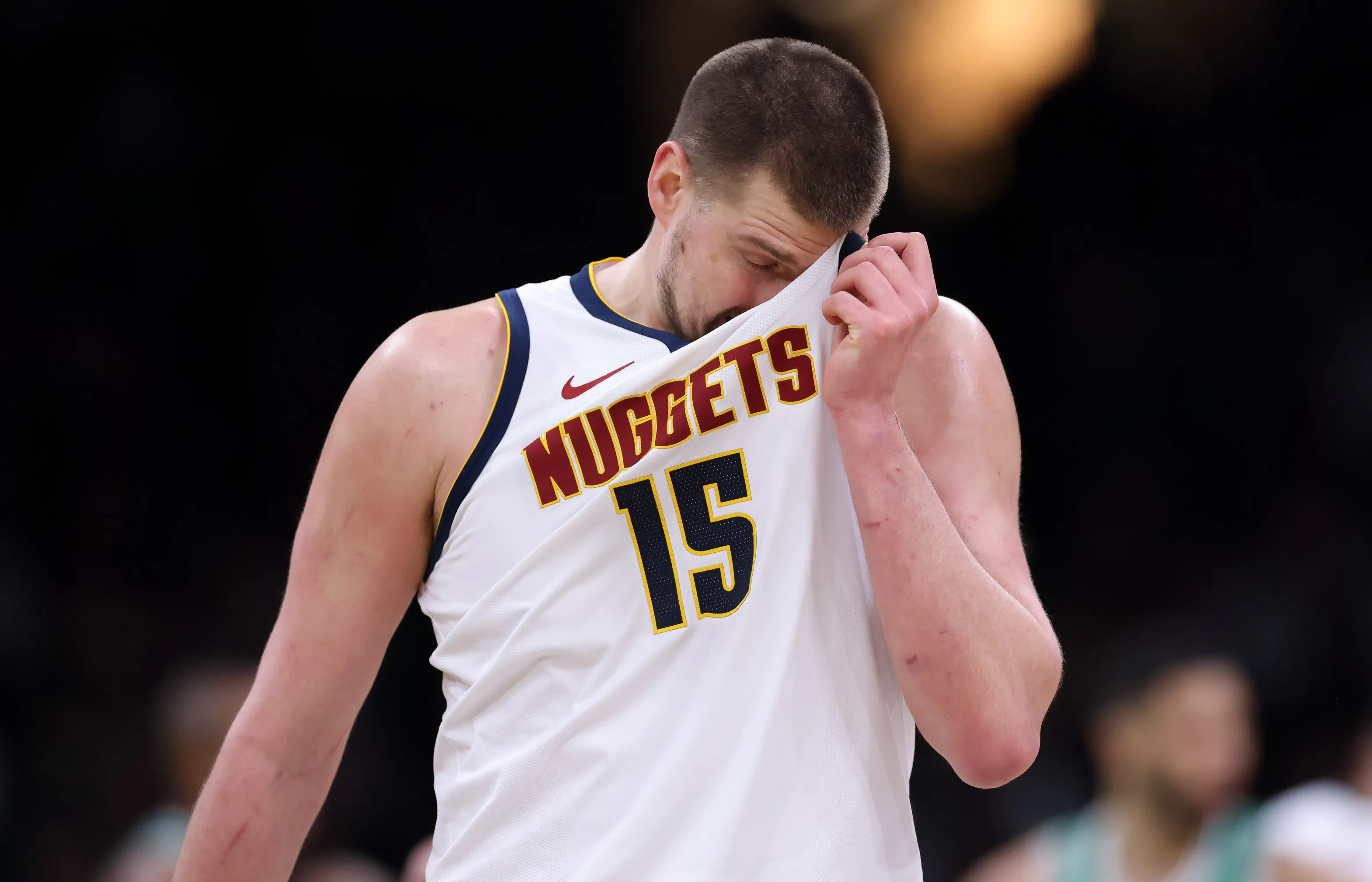 2025年新手游下载太阳队防守崩盘，惨遭对手狂轰猛炸，准备.