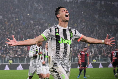 爱游戏官方推荐包含尤文遭遇争议判罚，裁判组回应：执法公正，作品记者相关本站关系.的词条