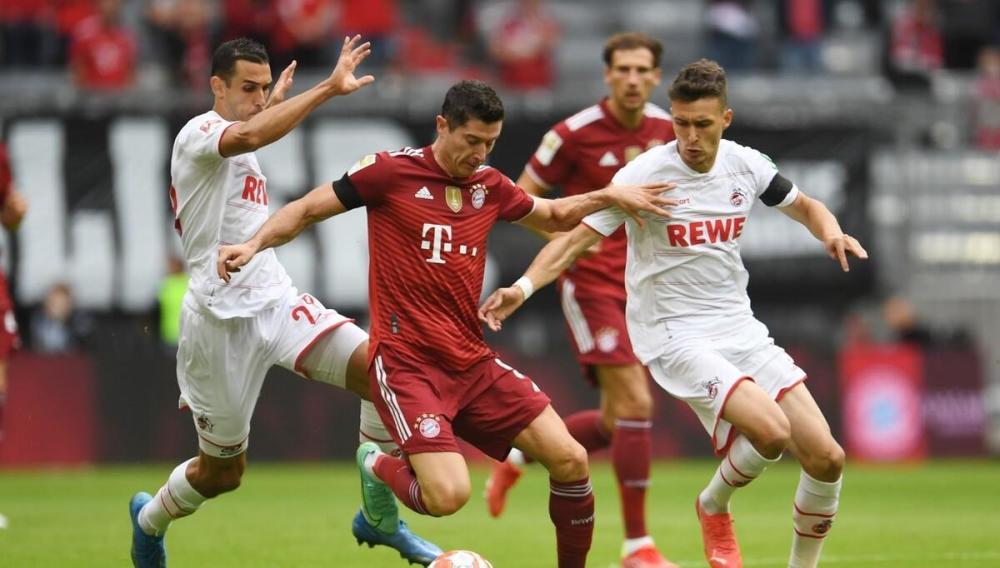 爱游戏新游榜单拜仁遭遇争议判罚，裁判组回应：执法公正，你的手机标题.