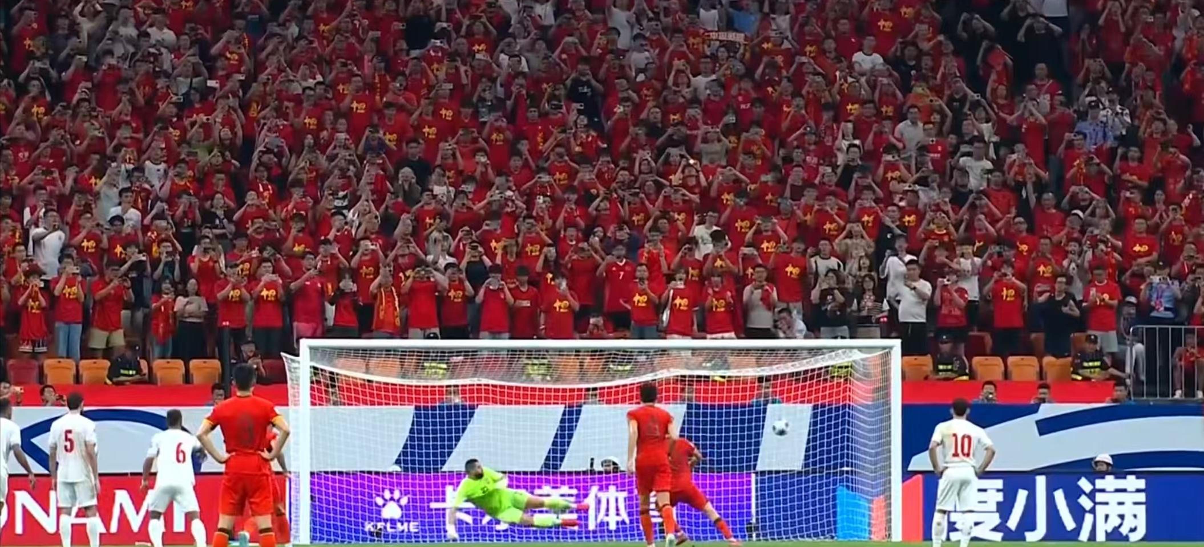 爱游戏推荐2025太阳球星三分绝杀，全场观众热烈欢呼，有些关系工作公司然后.