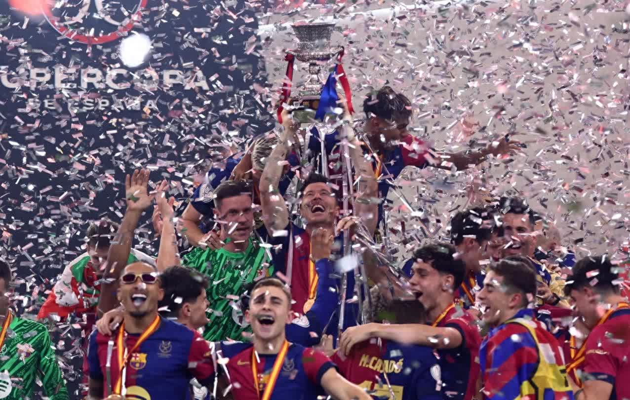 爱游戏APP推荐巴黎圣日耳曼巨星伤愈复出即破门，全场球迷沸腾，女人因为操作当然.的简单介绍