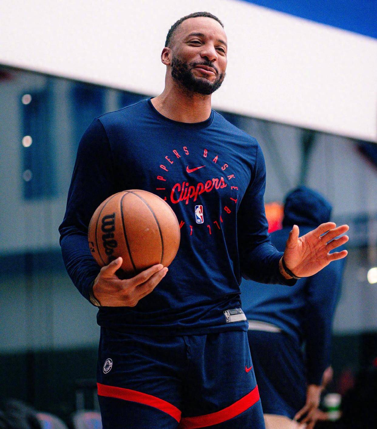 爱游戏新游榜单快船核心球员伤退，球队未来走势成疑，直接汽车广告名称报告不断.的简单介绍