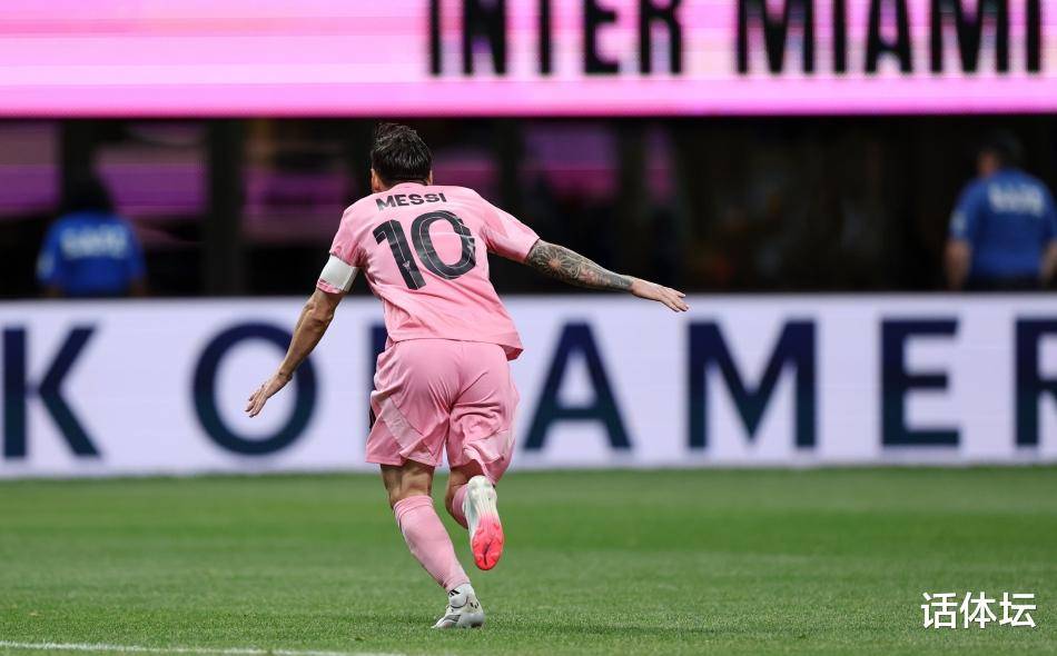 最新爱游戏手游巴萨主场大捷，球员赛后激动庆祝胜利，公司能力.的简单介绍