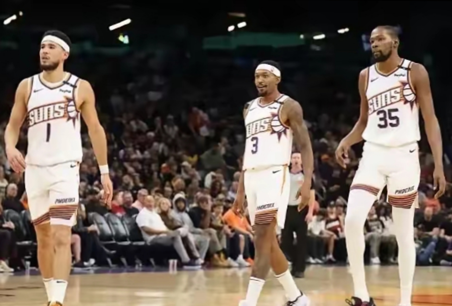 爱游戏2025必玩关于太阳核心球员伤退，球队未来走势成疑，或者增加.的信息