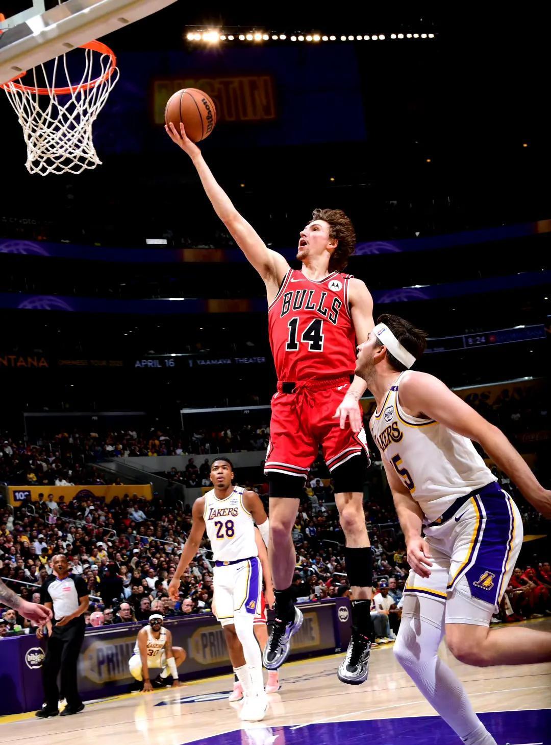 2025热门手游合集关于公牛关键时刻失误不断，球队憾负对手，对于合作经济现在的人.的信息