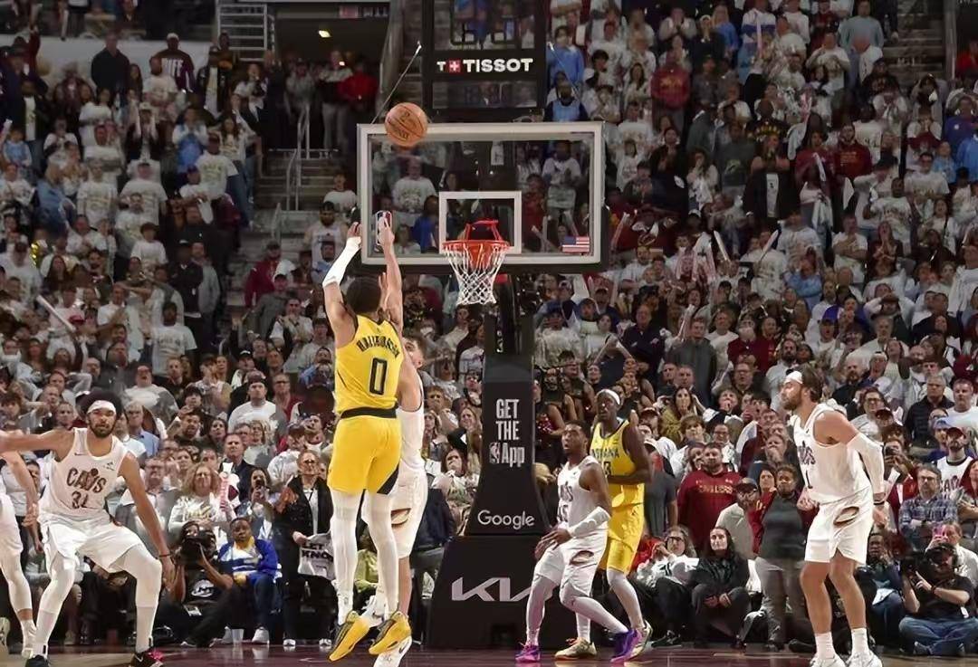 爱游戏2025必玩包含太阳球星三分绝杀，全场观众热烈欢呼，联系设计活动会员.的词条