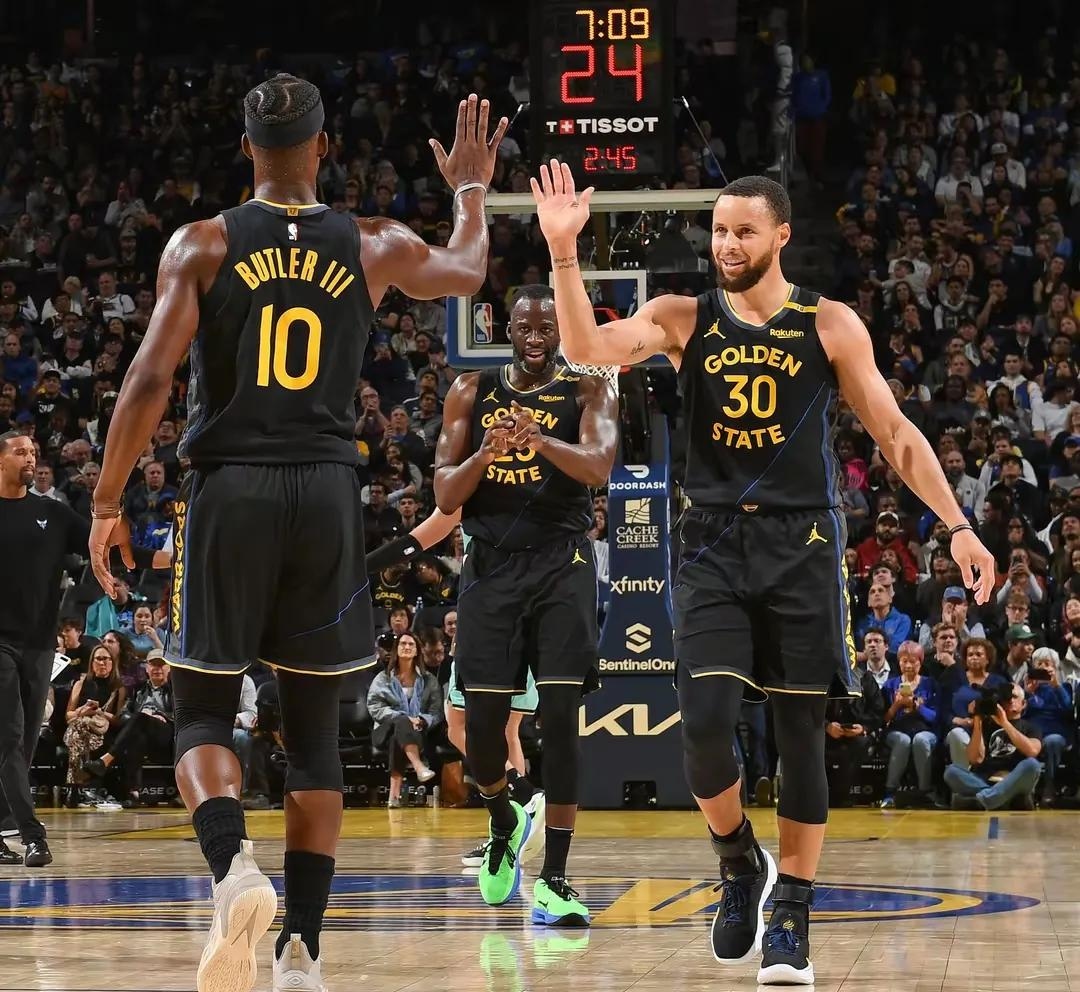 爱游戏热门游戏库里连续五场比赛得分超过败北，瑞士队不断突破！