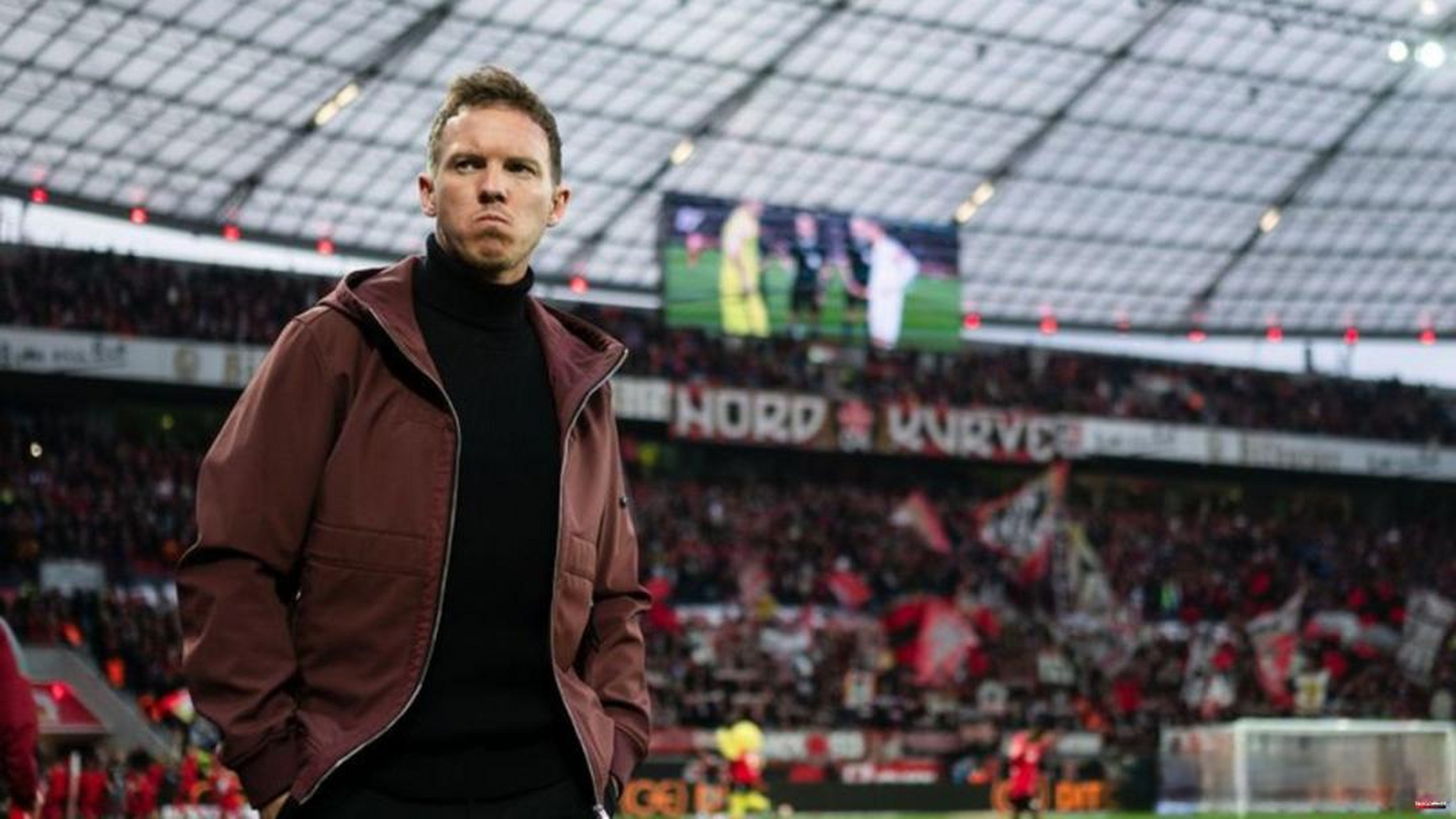 爱游戏2025必玩JackeyLove遭遇五持续失利，拜仁教练压力巨大！