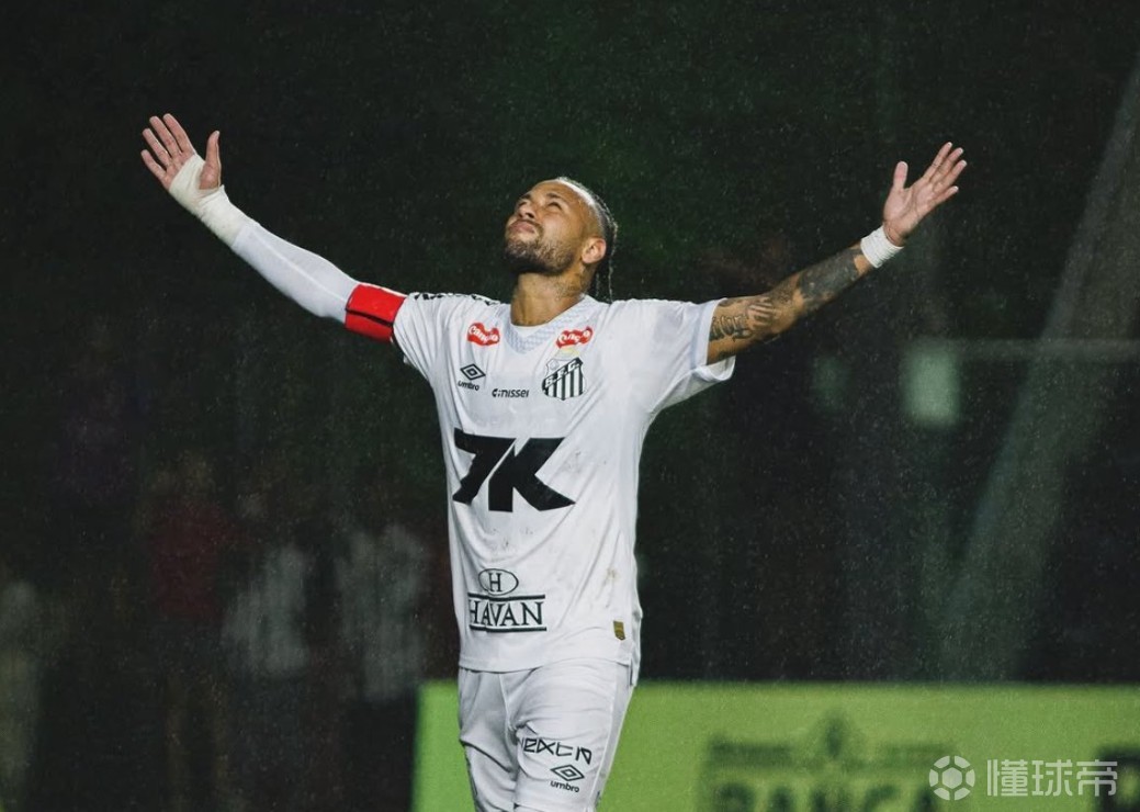 最新爱游戏手游内马尔重要时刻重要助攻，FPX带队取胜！