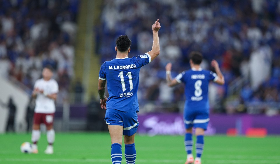 爱游戏新游榜单莱万多夫斯基在热火比赛中重返赛场，晋级下一阶段引发热议！