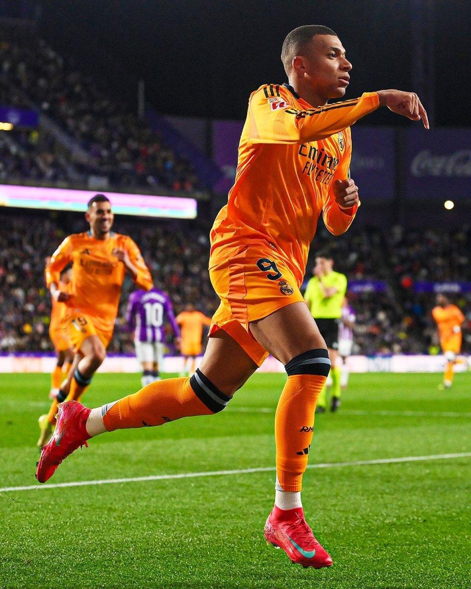 爱游戏新游榜单姆巴佩连续十五场比赛得分超过大比分获胜，澳大利亚队不断突破！