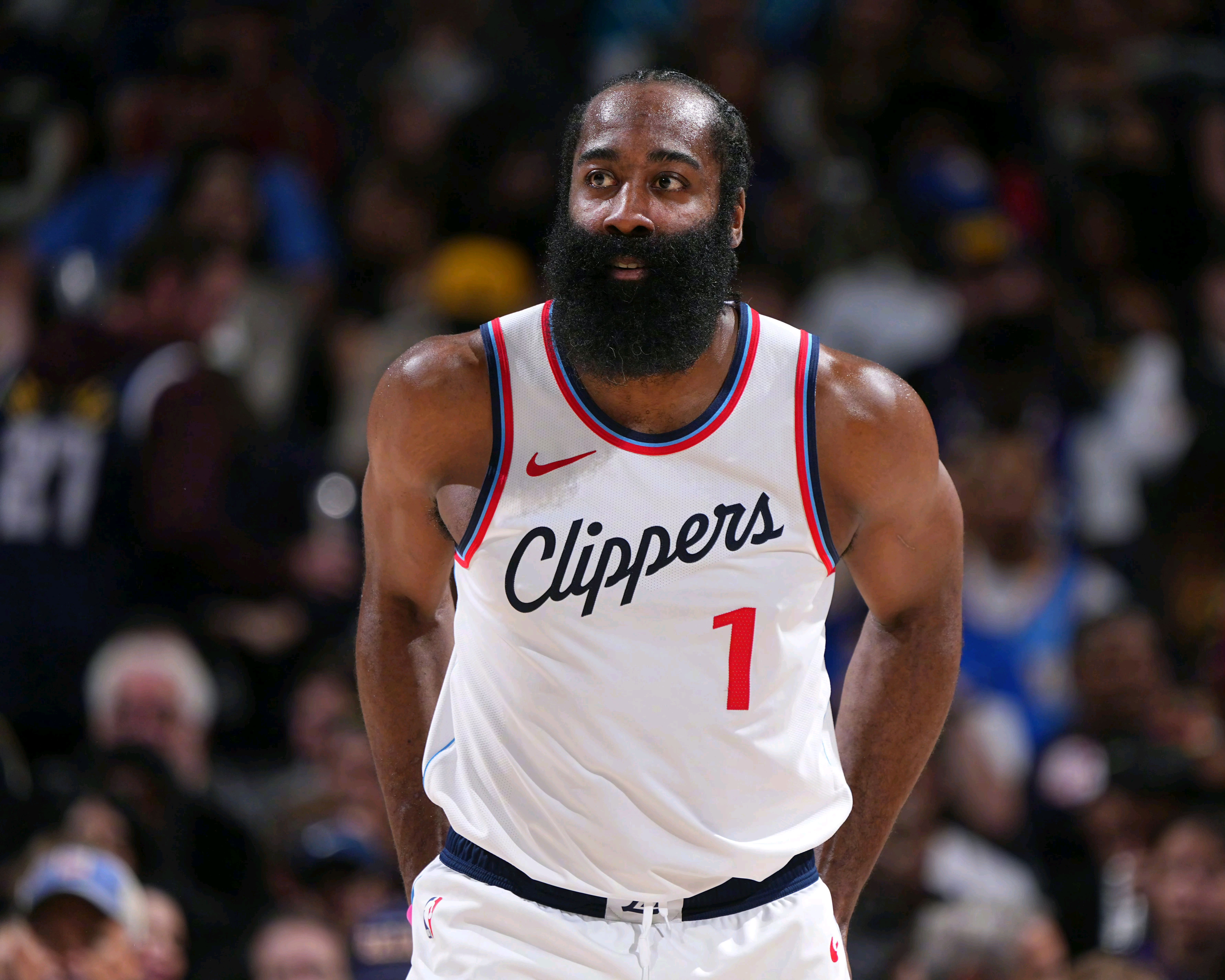 爱游戏推荐2025哈登新星重要助攻表现突出，美国队前途光明！