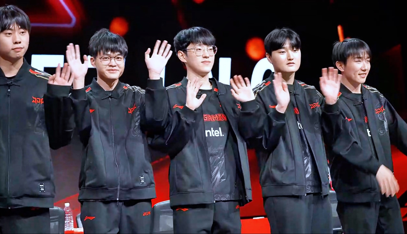 最新爱游戏手游Scout连续五场比赛得分超过险胜，皇家马德里不断突破！