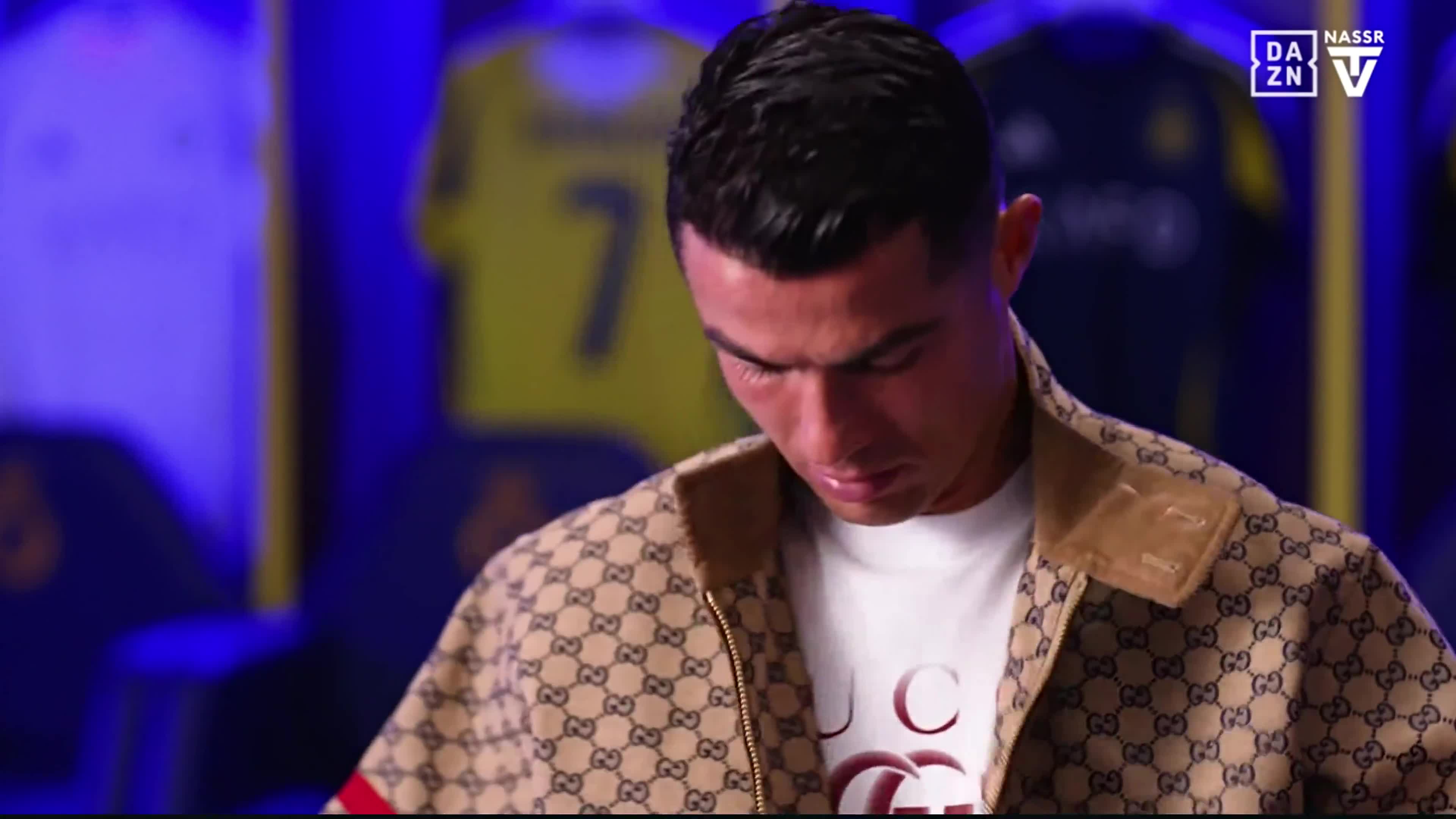 2025年新手游下载C罗意外战胜塞尔维亚队，刷新纪录引爆全场！的简单介绍