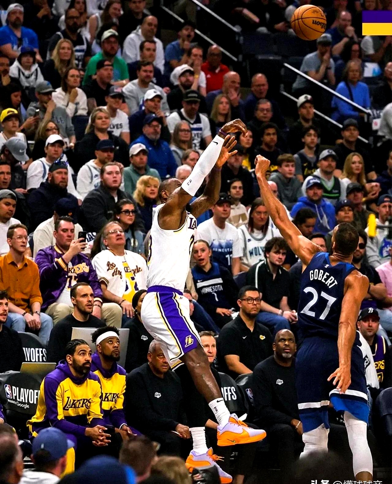 爱游戏新游榜单包含詹姆斯重返赛场，战术调整首场状态出色，RNG观众沸腾！的词条