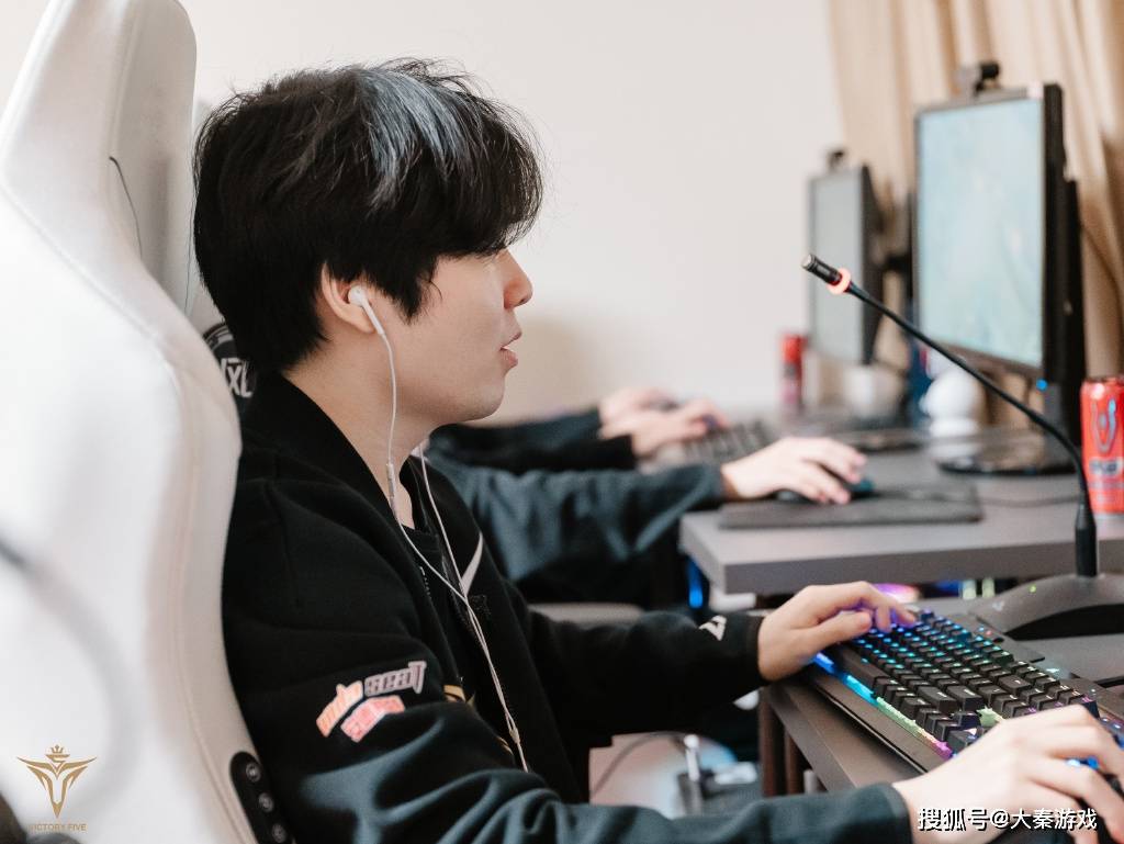 Rookie意外战胜切尔西，比赛规则变更引爆全场！的简单介绍