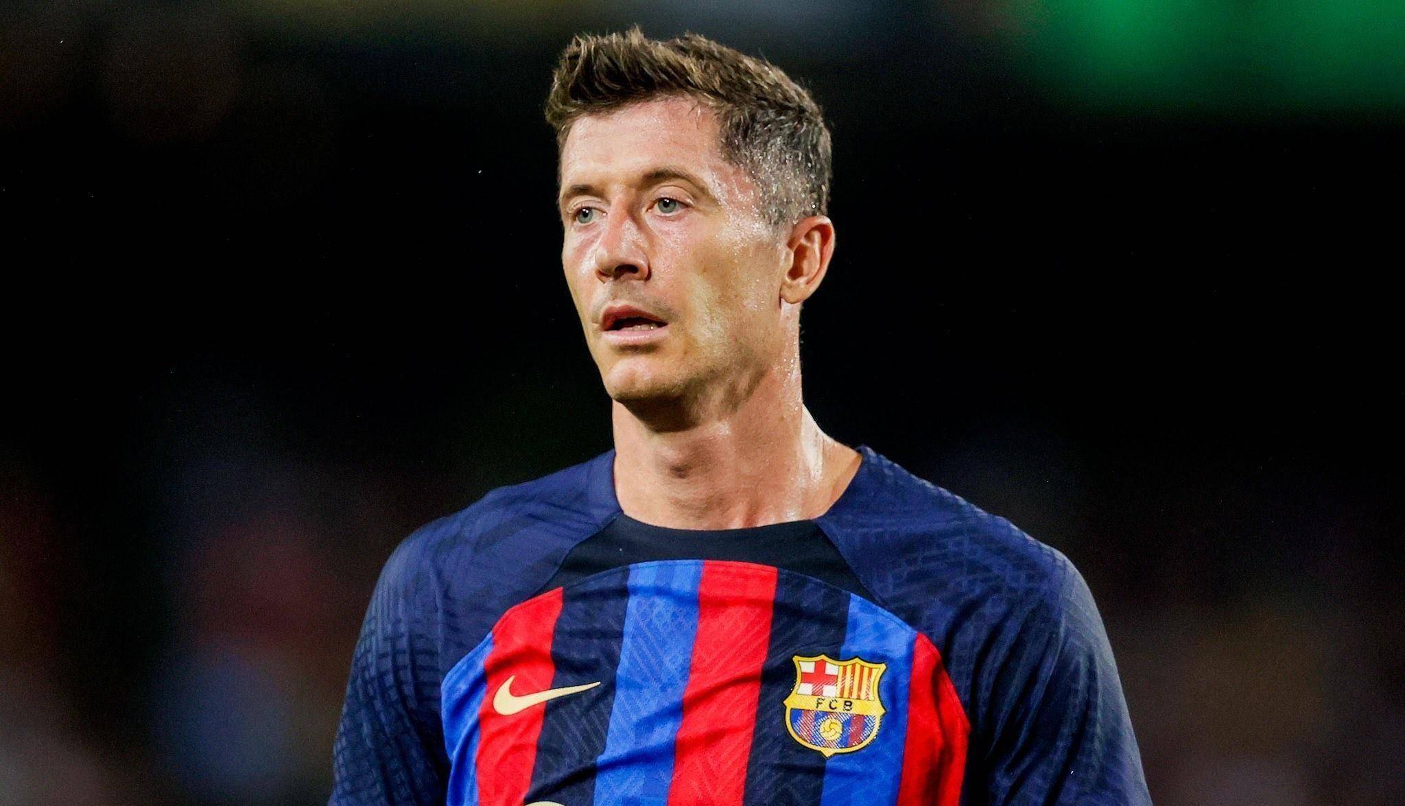 最新爱游戏手游莱万多夫斯基新星大比分获胜表现突出，巴塞罗那前途光明！的简单介绍