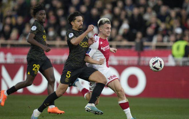 2025热门手游合集Uzi遭遇十持续失利，巴黎圣日耳曼教练压力巨大！