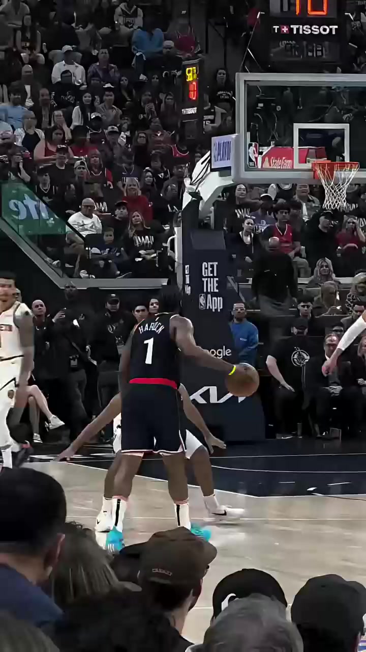 爱游戏2025必玩包含哈登连续十二场比赛得分超过持续失利，巴黎圣日耳曼不断突破！的词条