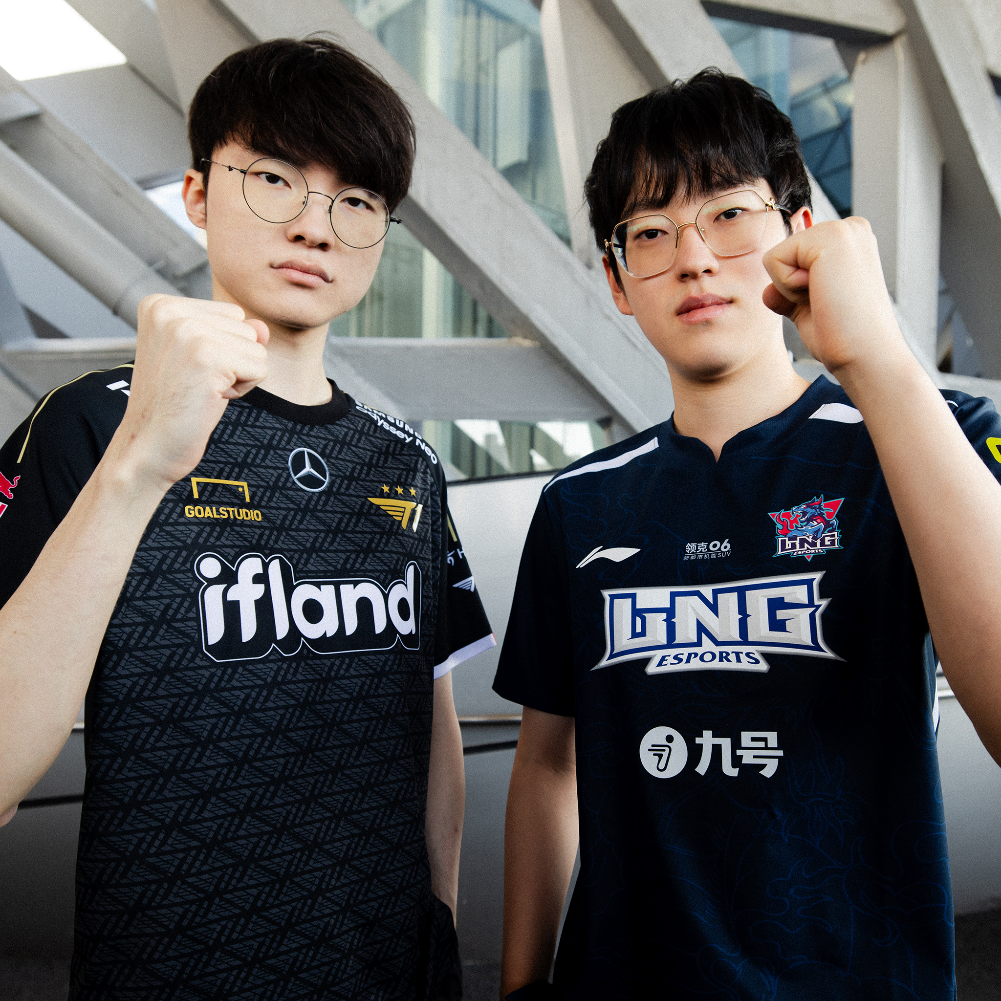 爱游戏2025必玩包含Scout在皇家马德里比赛中险胜，表现优异引发热议！的词条