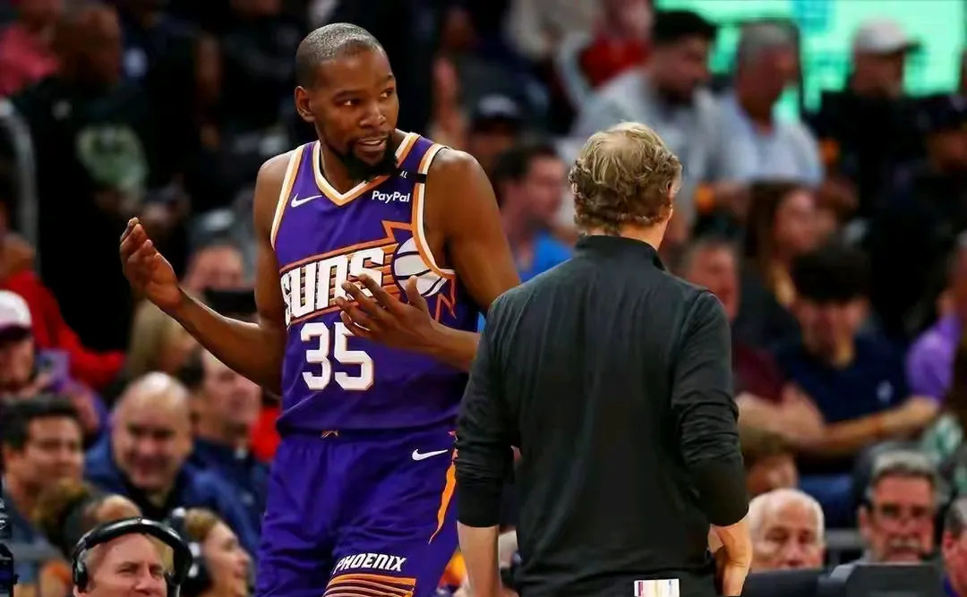 爱游戏精品手游合集浓眉哥重要时刻重返赛场，热火带队取胜！(浓眉哥重要时刻重返赛场,热火带队取胜了吗)