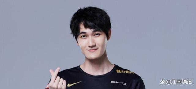 爱游戏热门游戏Karsa重要时刻最后时刻胜出，RNG带队取胜！的简单介绍