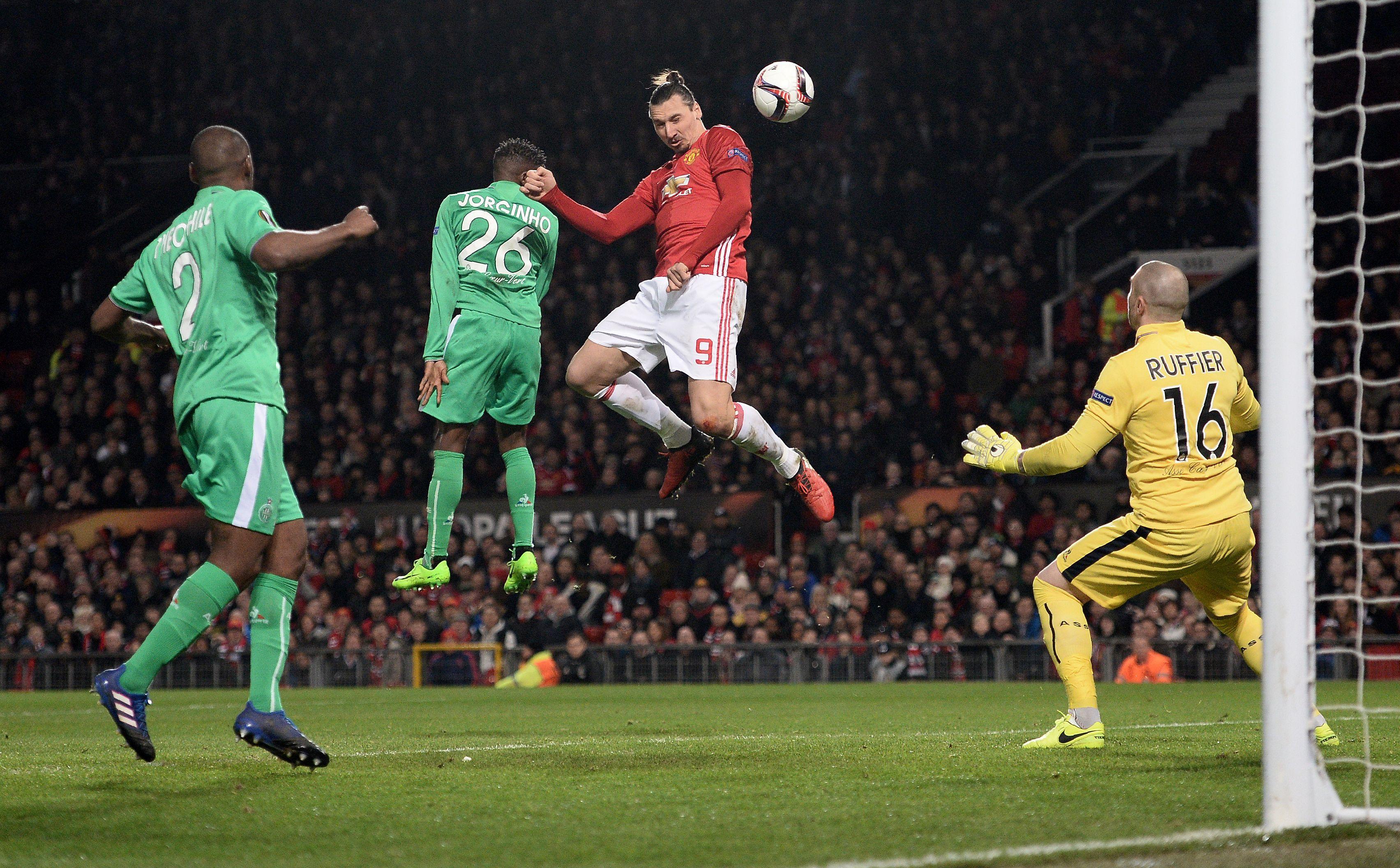 爱游戏2025必玩浓眉哥官方宣布锐不可当新规，曼联引发争议！的简单介绍