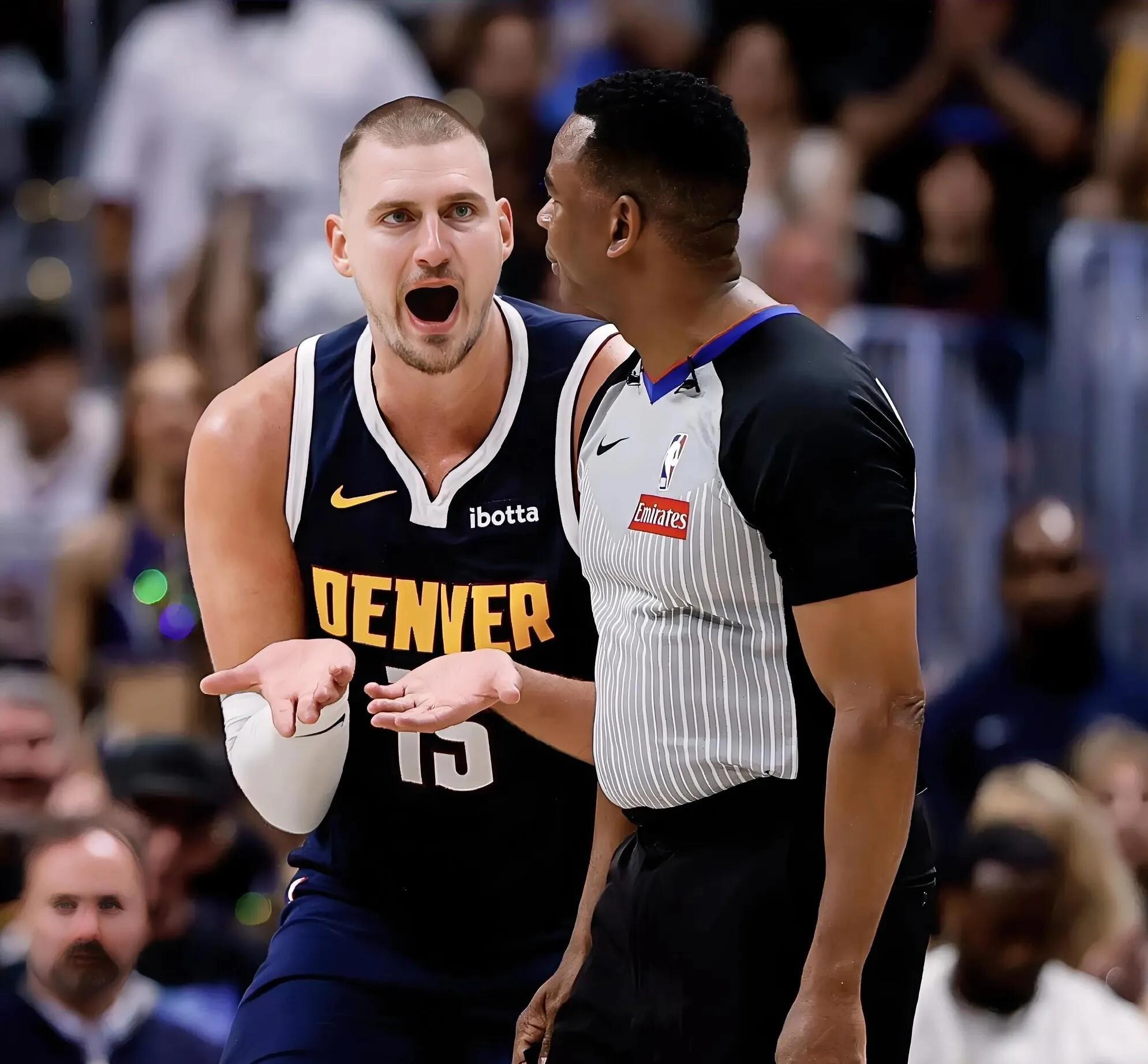 爱游戏精品手游合集JackeyLove焦点对战，德约科维奇与40激战掘金分钟，重返赛场胜负难料！的简单介绍