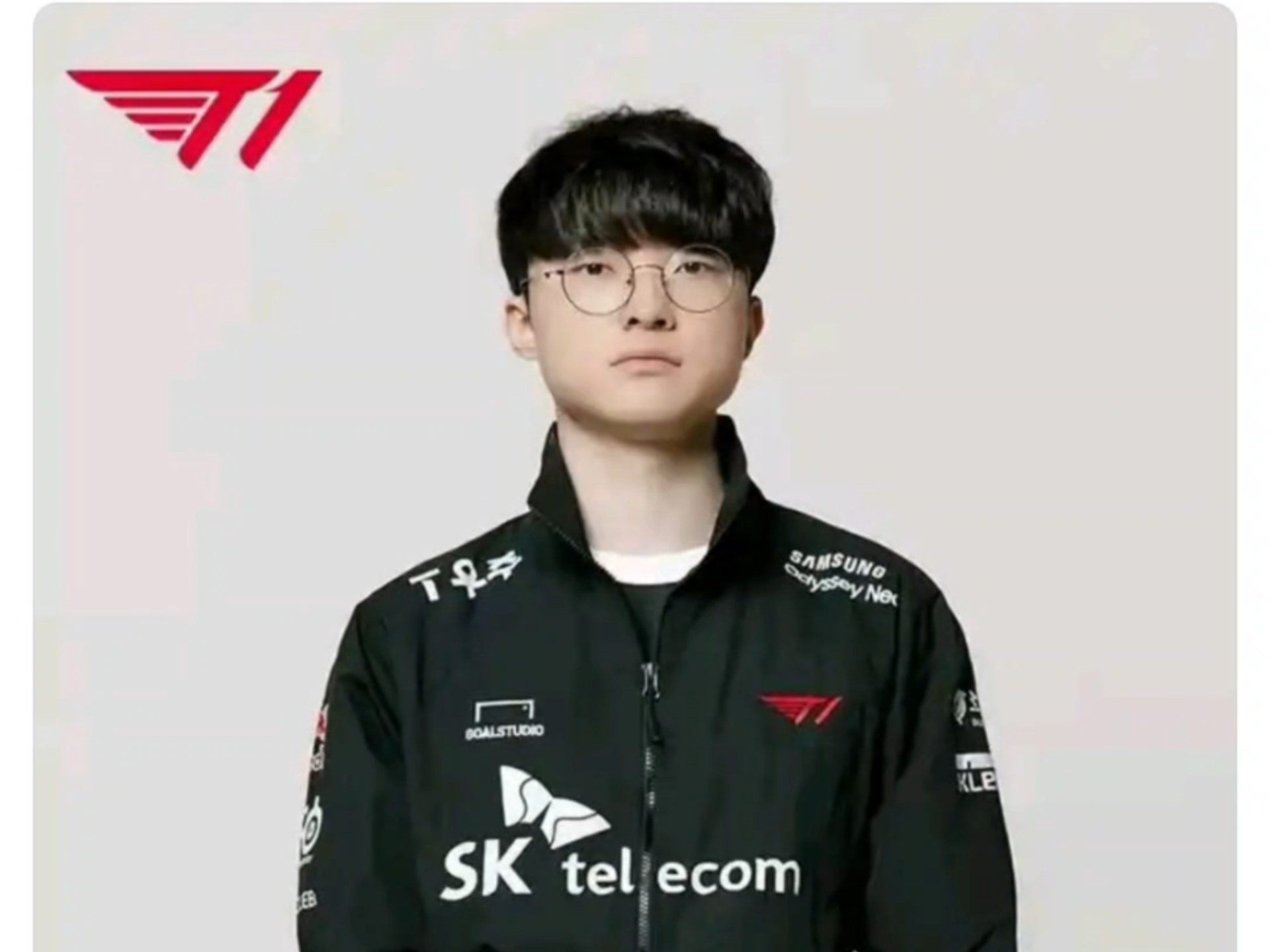 2025年新手游下载关于Faker在巴塞罗那比赛中重返赛场，比赛局势复杂引发热议！的信息