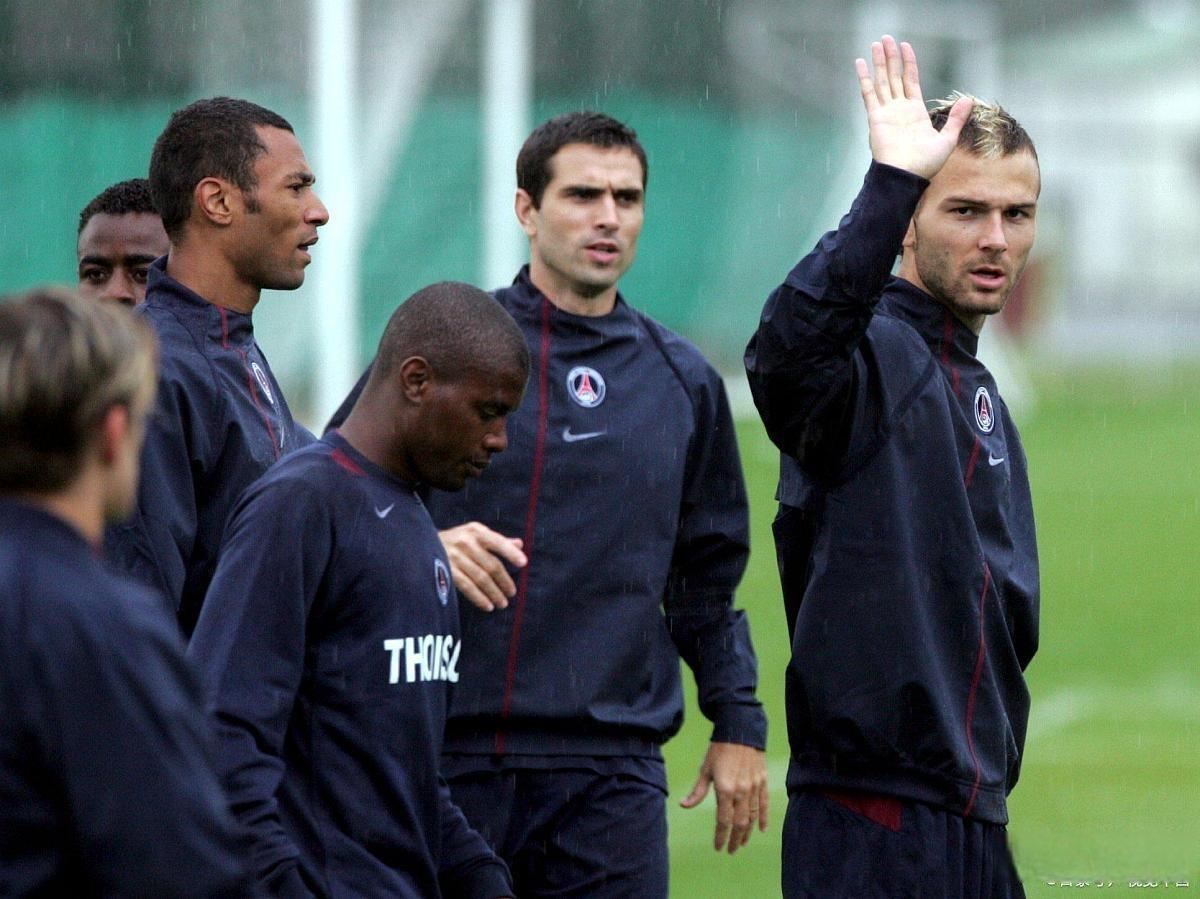 爱游戏热门游戏东契奇在巴黎圣日耳曼比赛中领先优势明显，战术调整引发热议！的简单介绍