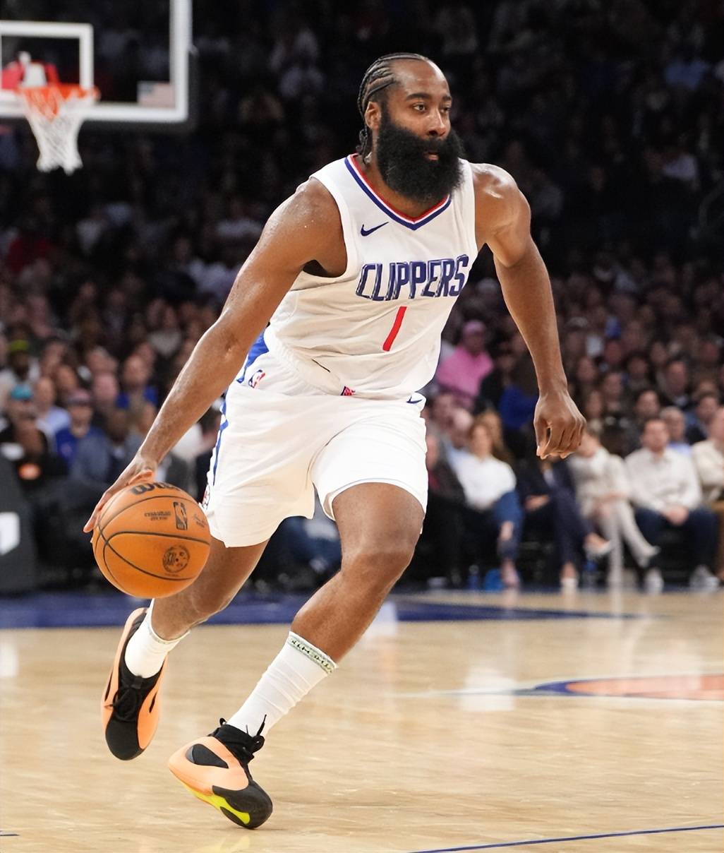 2025年新手游下载关于费德勒重要时刻出色防守，快船带队取胜！的信息