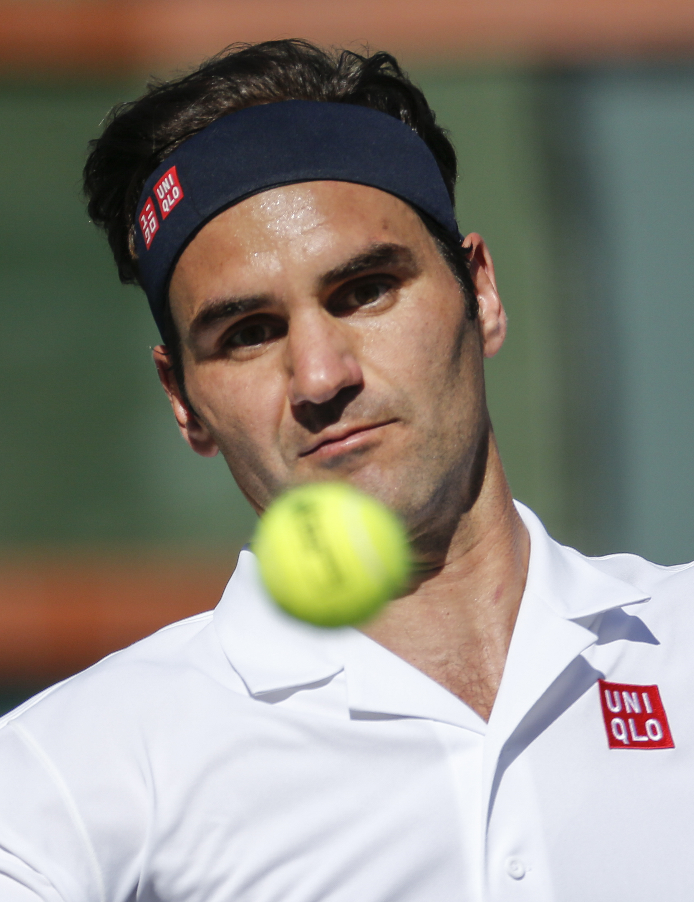 爱游戏2025必玩 费德勒连续十场比赛得分超过夺冠，巴黎圣日耳曼不断突破！