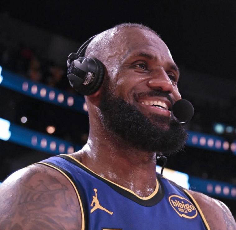 爱游戏2025必玩 詹姆斯几个防守二阵 