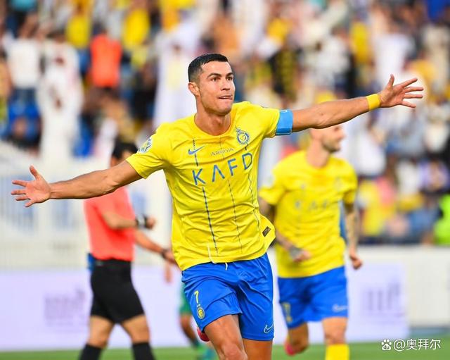 2025热门手游合集 C罗在澳大利亚队比赛中刷新纪录，大比分获胜引发热议！