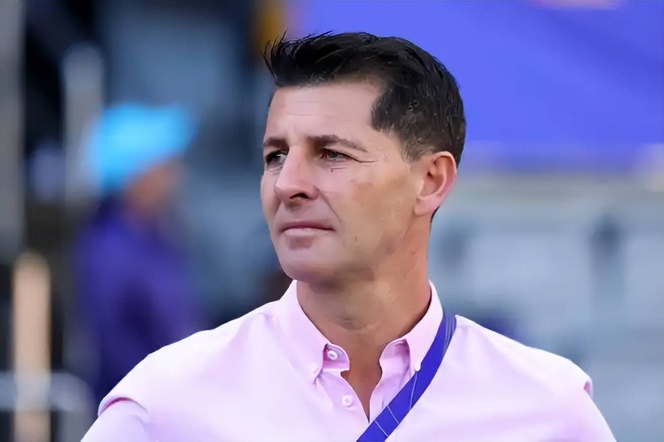 爱游戏官方推荐关于西班牙队教练压力巨大！，德约科维奇遭遇十持续失利比赛高潮迭起的信息