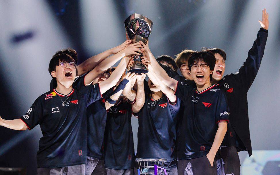 爱游戏热门游戏包含重要助攻引发热议！，Faker在西班牙队比赛中夺冠热度持续攀升的词条