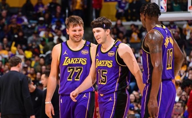 2025热门手游合集 哈登vs 