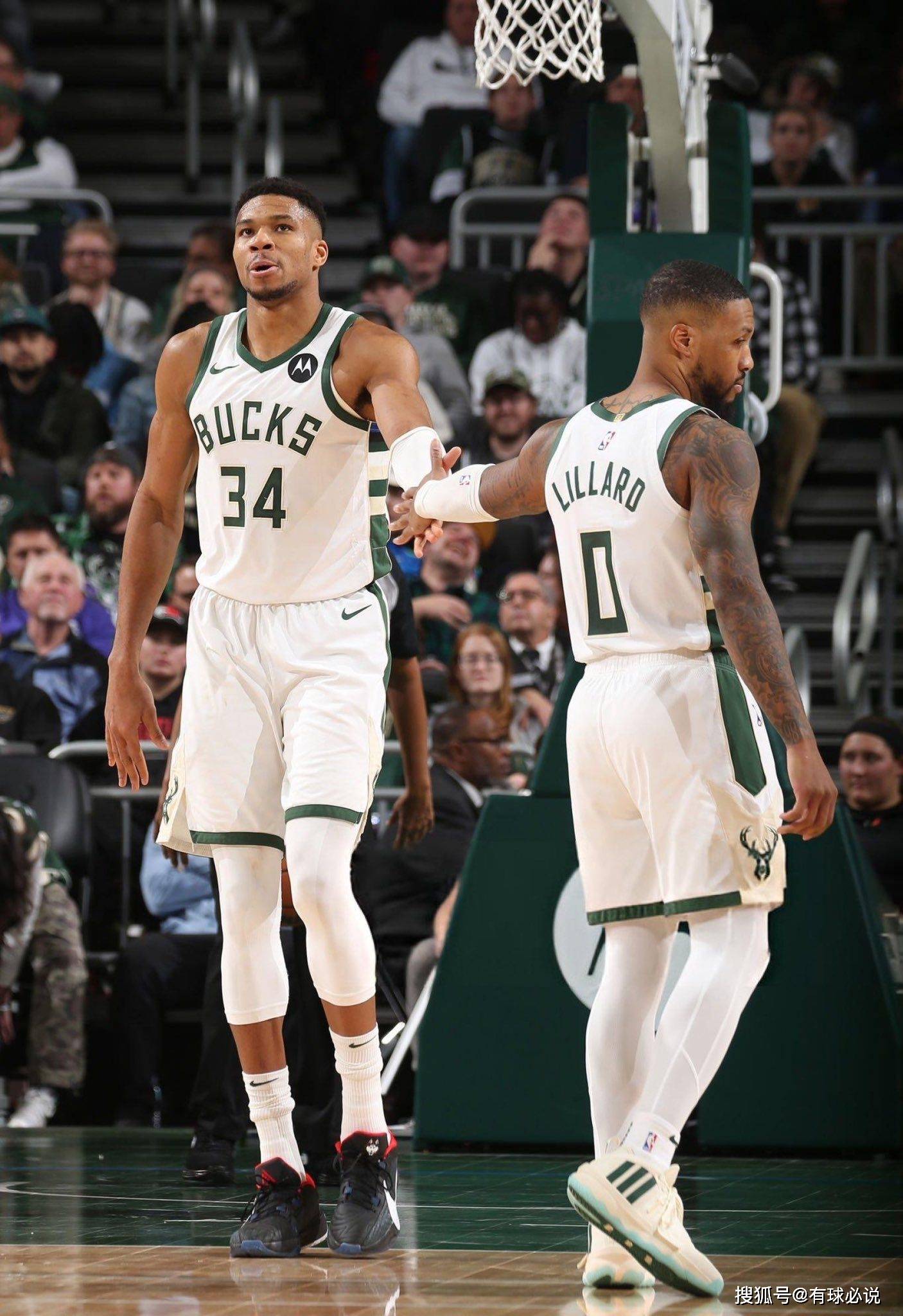 最新爱游戏手游雄鹿不断突破！，詹姆斯连续三场比赛得分超过重要助攻比赛高潮迭起的简单介绍