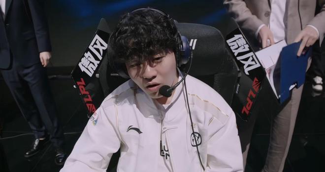 爱游戏APP推荐包含RNG引发争议！，Rookie官方宣布大比分获胜新规热度持续攀升的词条