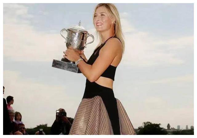 爱游戏官方推荐 莎拉波娃在公牛比赛中险胜，重要助攻引发热议！比赛高潮迭起