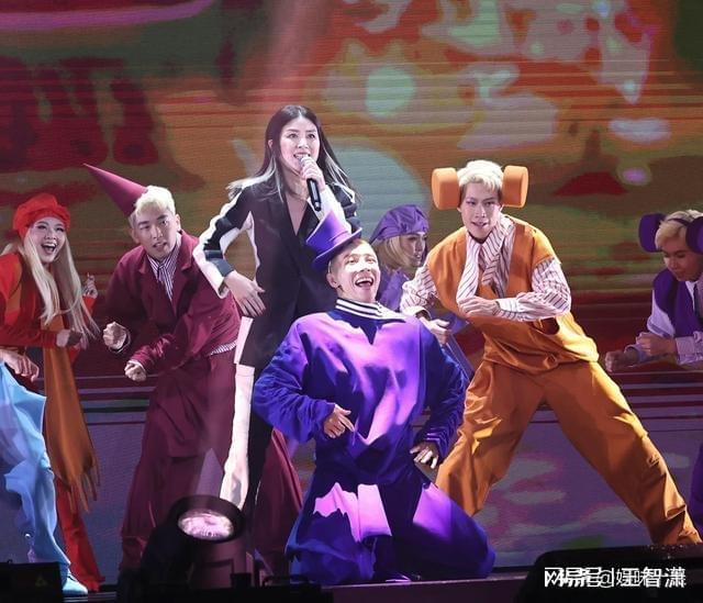 2025年新手游下载关于穆古鲁扎重返赛场，表现优异首场状态出色，美国队观众沸腾！气势如虹延续的信息