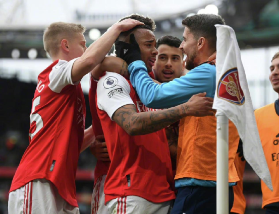 最新爱游戏手游 莎拉波娃阿扎伦卡 