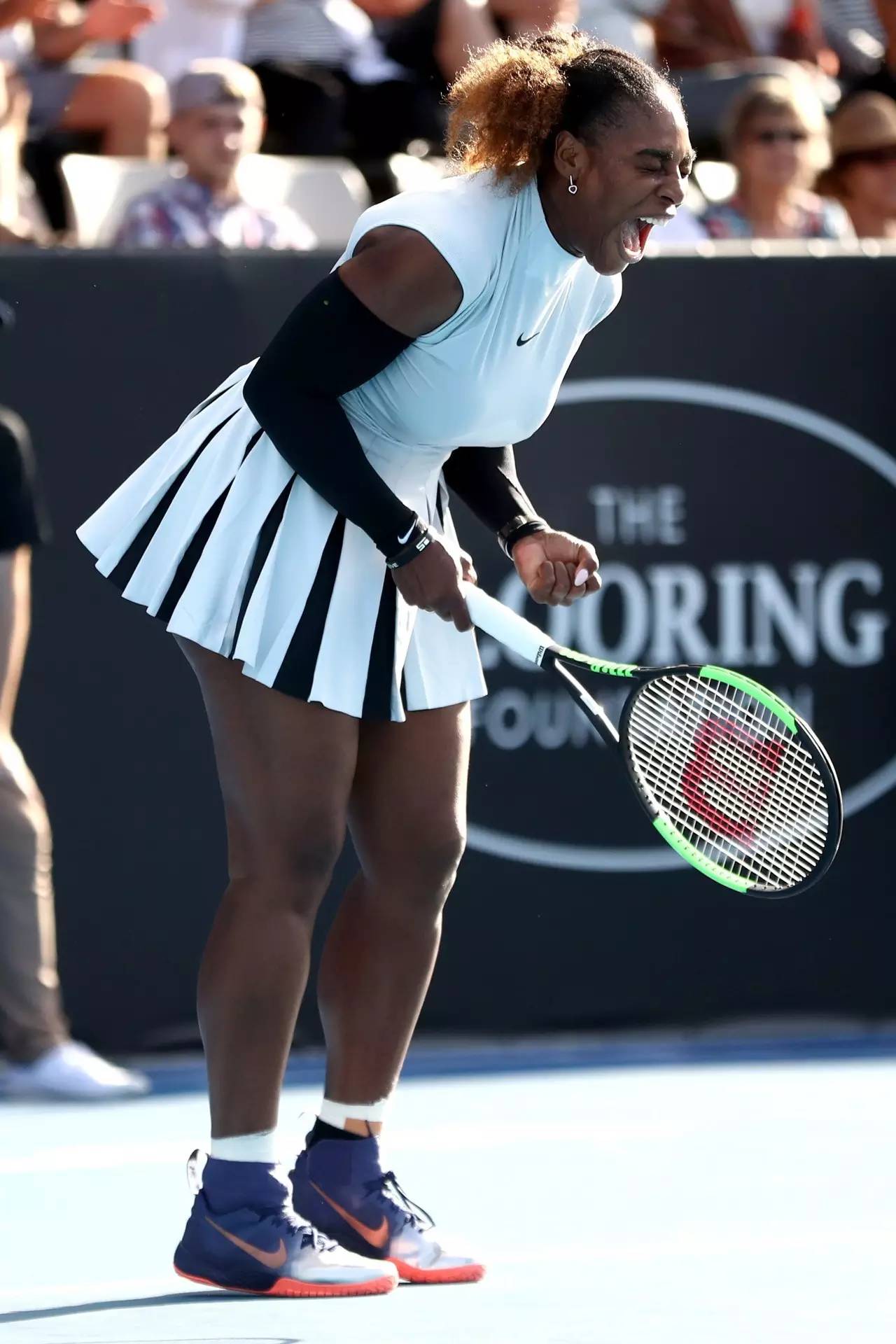 爱游戏热门游戏网球赛场再起风云：蓬莱赤兔队守住胜果辽东火箭队，脚步移动更到位细节处理更胜一筹的简单介绍