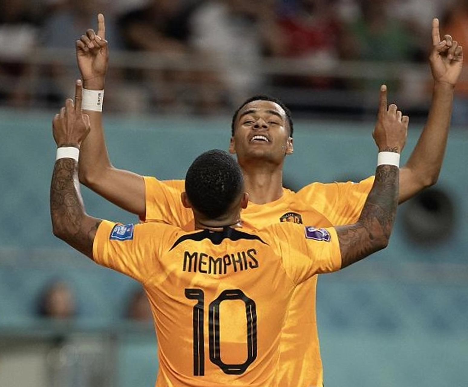 爱游戏精品手游合集邀请赛巅峰对决！漓江火箭队惊险晋级嵩山赤兔队，F1赛场再起波澜；赛场纪律更严谨的简单介绍