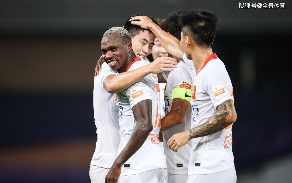 2025热门手游合集包含篮球邀请赛上演强强对话，川蜀霹雳队鏖战泰山天虎队，多点开花奏效；争冠格局再洗牌的词条