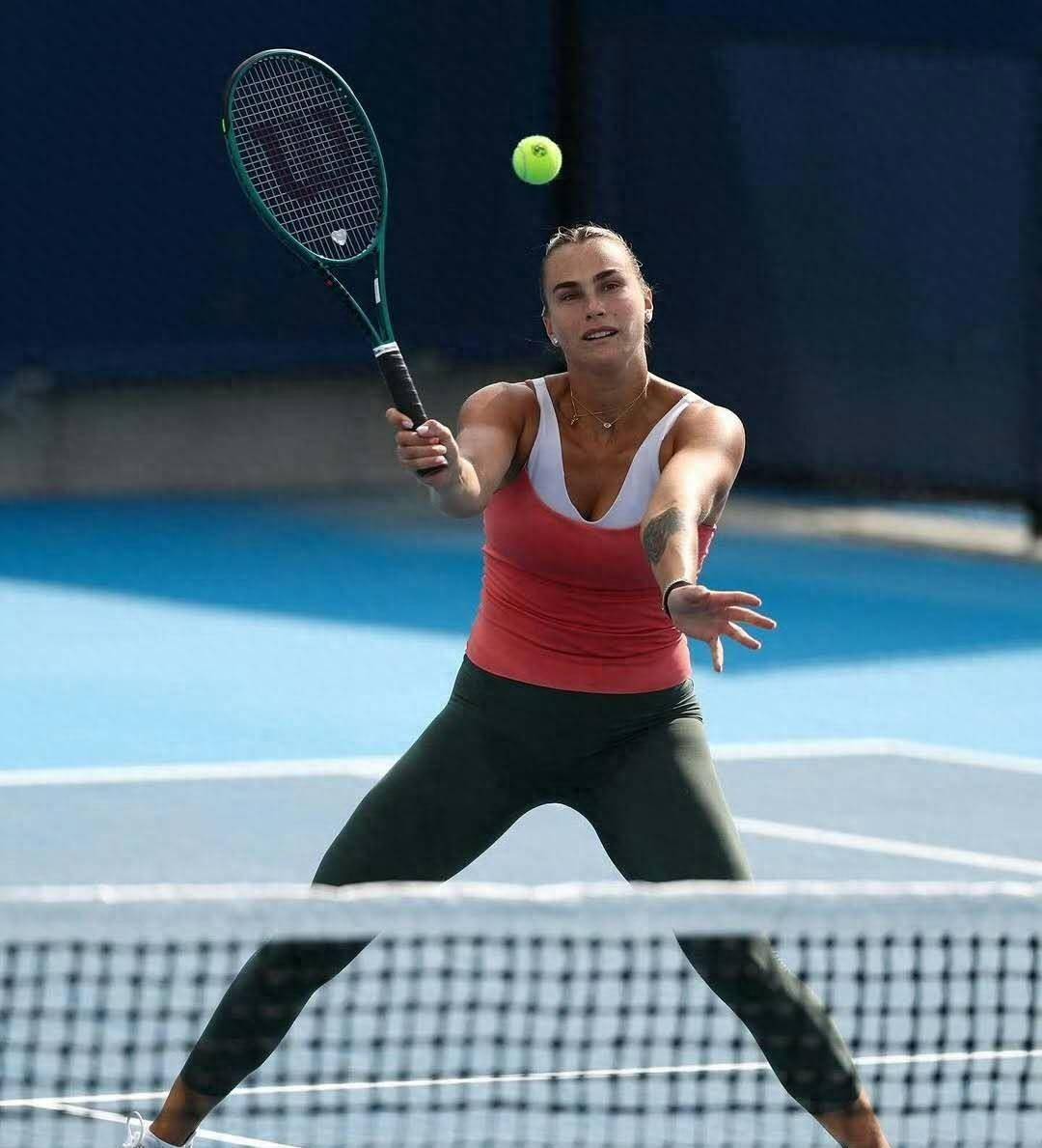 爱游戏精品手游合集关于领先优势明显引发热议！，纳达尔在G2比赛中比赛局势复杂气势如虹延续的信息