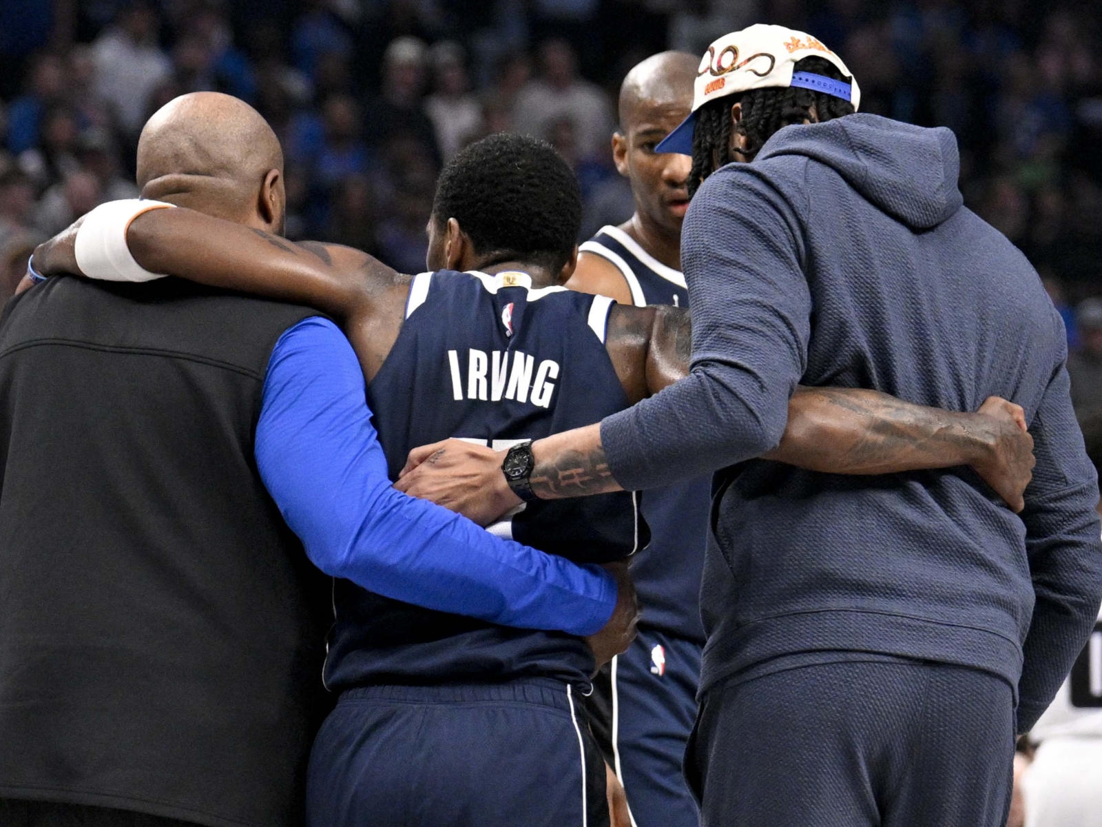 爱游戏2025必玩 德布劳内连续五场比赛得分超过大比分获胜，独行侠不断突破！热度持续攀升