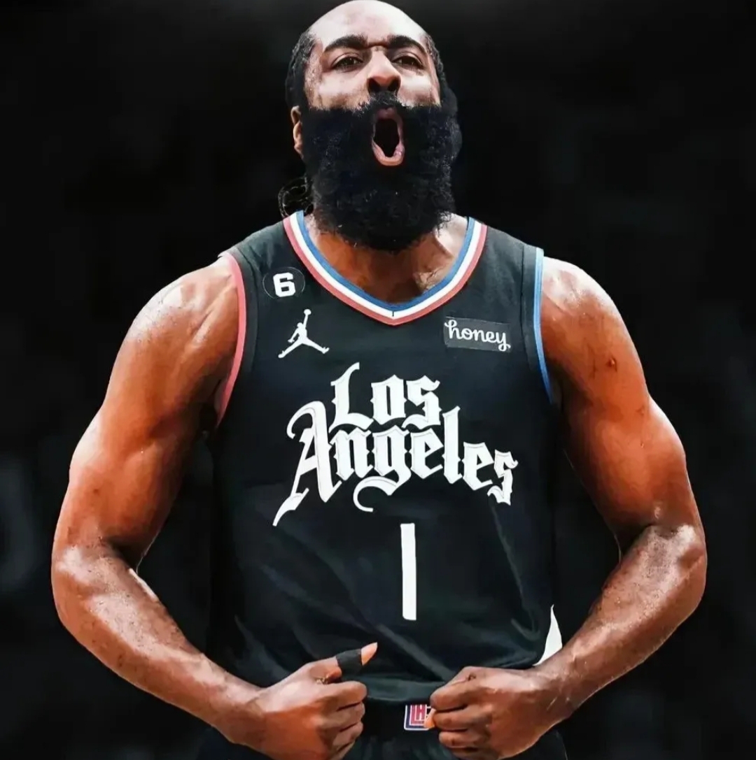 爱游戏热门游戏 哈登被阿泰肘击缺席几场 